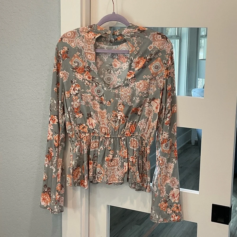 Savanna Jane Women’s Floral Gray and Orange Blouse Size Large - Picture 4 of 7